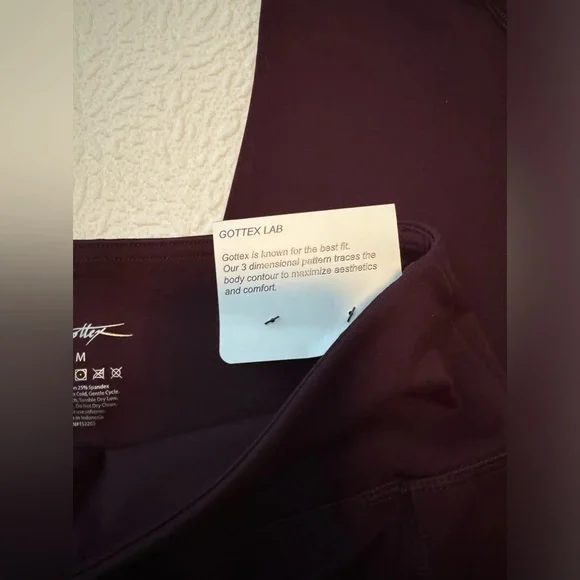 Gottex Exercise Leggings - Picture 5 of 6